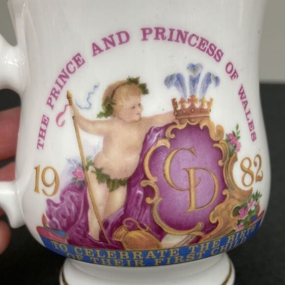 1982 Royal Mug Commemorative Birth of‎ Prince William to Charles and Diana - Picture 9 of 13